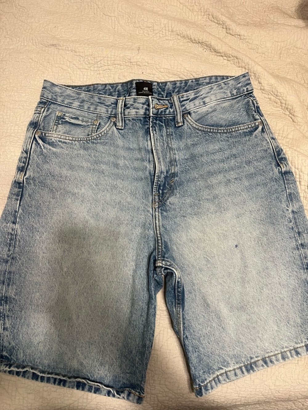 H&M Light Wash Denim Men's Shorts relaxed fit size 34